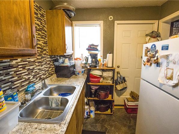 kansas-city-missouri-2074650432 picture