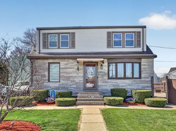 238 Squire Rd, Revere, MA 02151