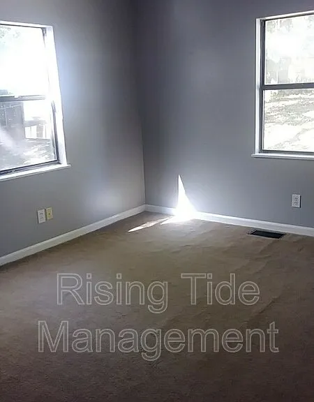 7229 President St — Photo 20