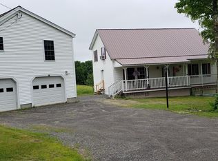 79 Carlton Pond Rd, Winthrop, ME 04364