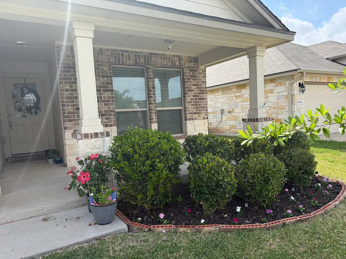 Building Photo - 1309 Juneberry Park Dr