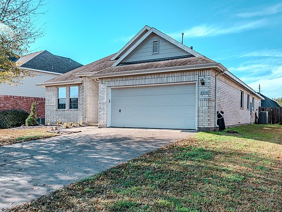 3rd image of 8515 Holly Spring Ln