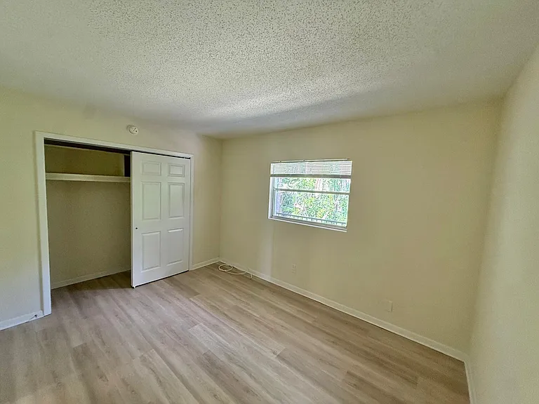 616 S Betty Ln #5 — Photo 9