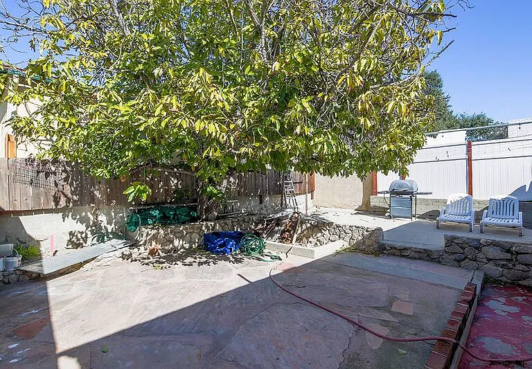 10002 1/2 Pinewood Ave — Photo 10