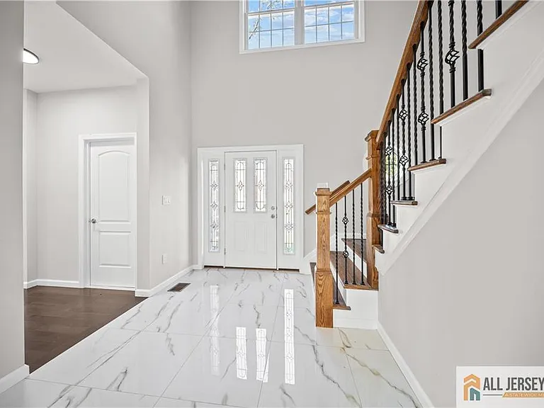 7 Mount Pleasant Ave — Photo 16