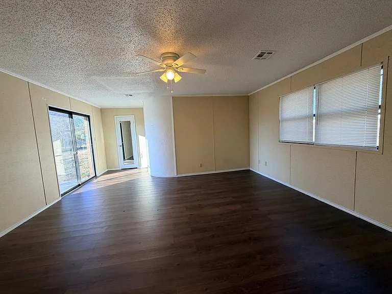 1323 SE Clover Ln — Photo 22