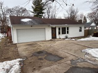2717 20th St, Rockford, IL 61109
