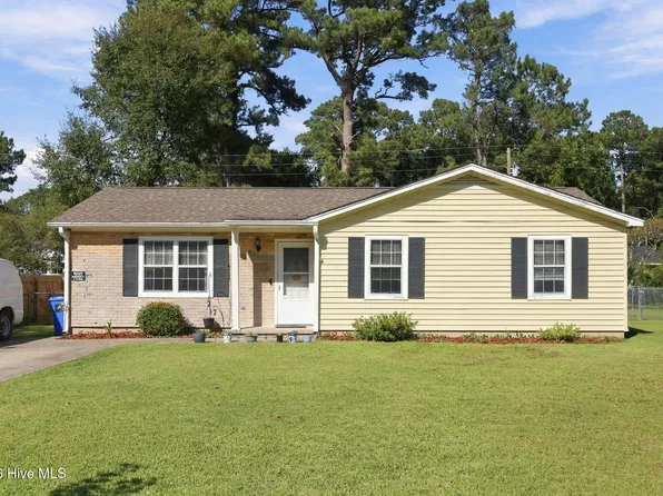 212 Kenneth Boulevard, Havelock, NC 28532