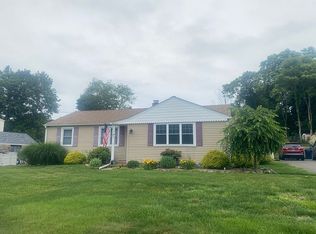 433 Foxon Rd, East Haven, CT 06513