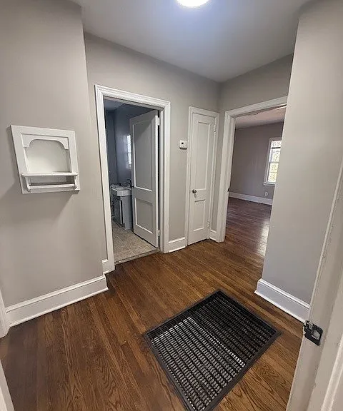 483 Peronneau St — Photo 6