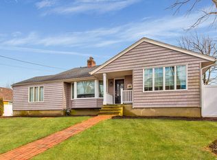 62 Springdale Ave, Massapequa, NY 11758