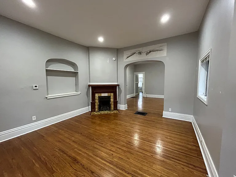 520 W 7th St — Photo 21