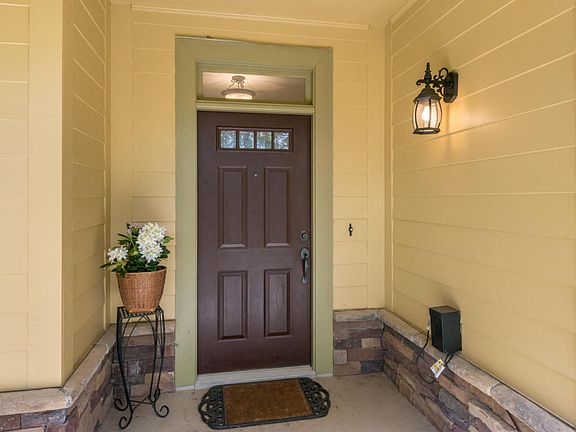 3rd image of 9523 Collier Pl #51