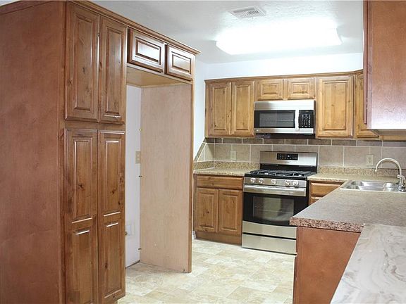 5th image of 4300 S Wofford Ave