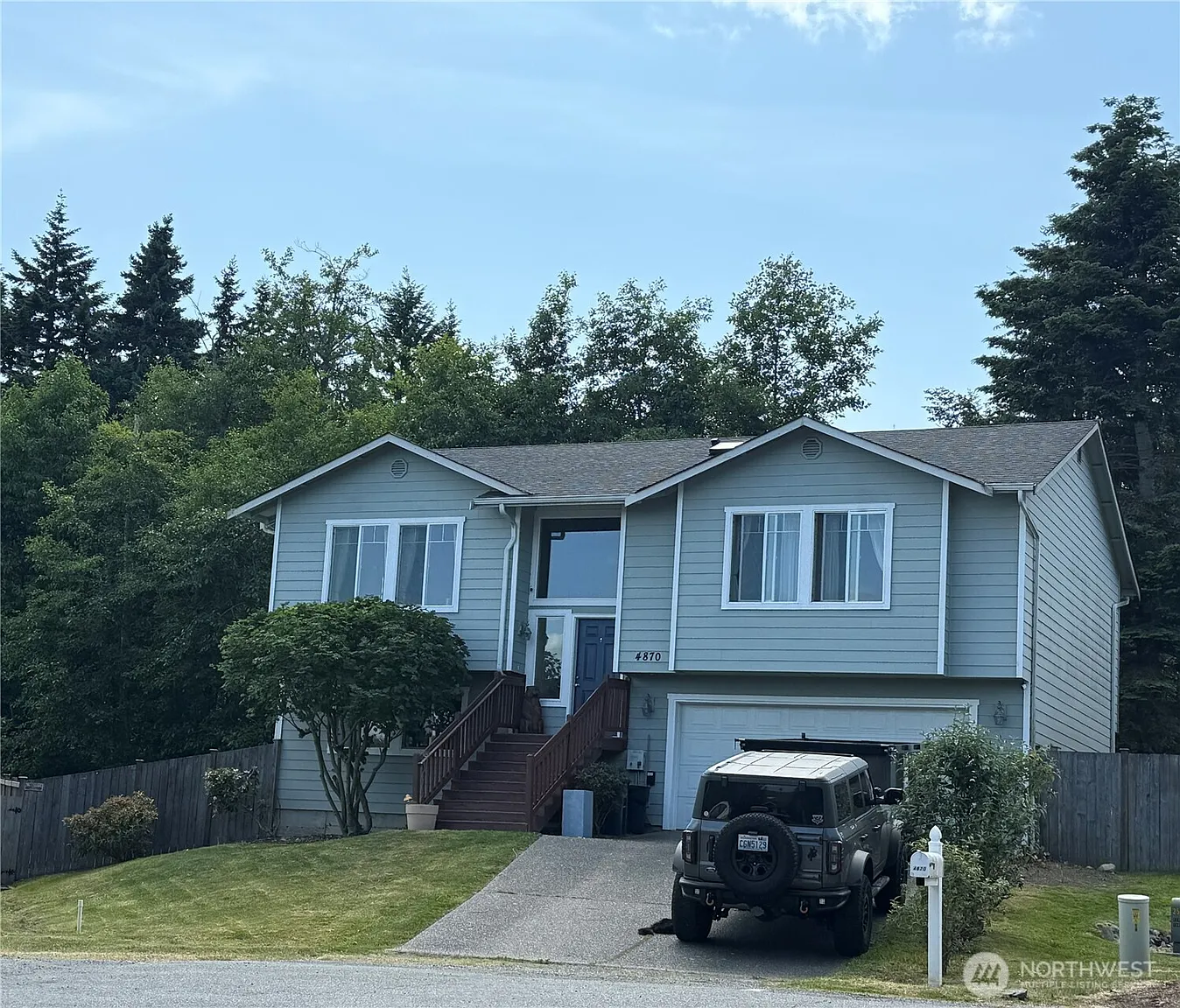 4870 Breezefair Road photo 1