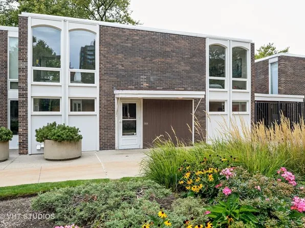 1324 N Sandburg Ter #1324, Chicago, IL 60610