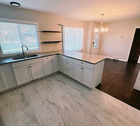 3rd image of 41 Cummings Ave NW