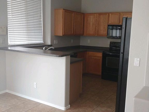 2nd image of 1120 W Fruit Tree Ln