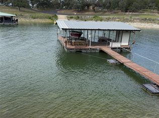 1131 Edgewater Dr, Spicewood, TX 78669