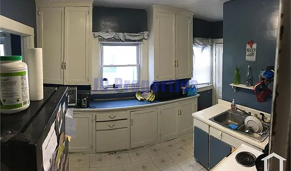 1252 Catalpa Dr — Photo 3