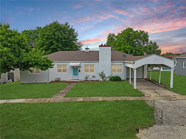 409 W Van Buren St, Gallatin, MO 64640