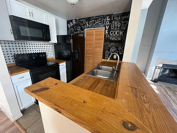 3rd image of 6154 Westgate Dr APT 303