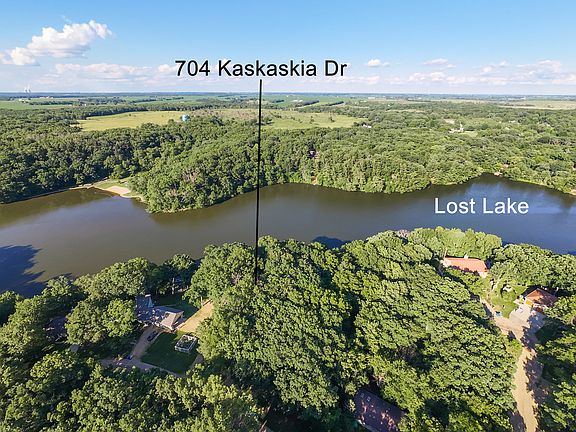 2nd image of 704 N Kaskaskia Dr