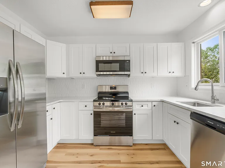 27 Crows Nest Ln #17G — Photo 6