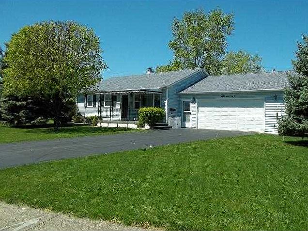 1st image of 1142 Crestmoor Dr