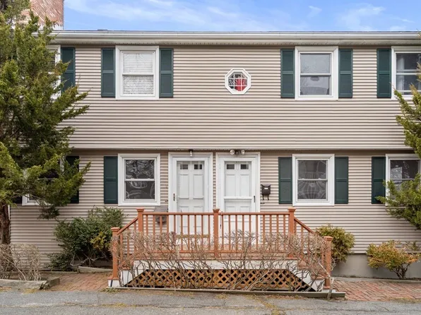 106 Green St #1, Marblehead, MA 01945