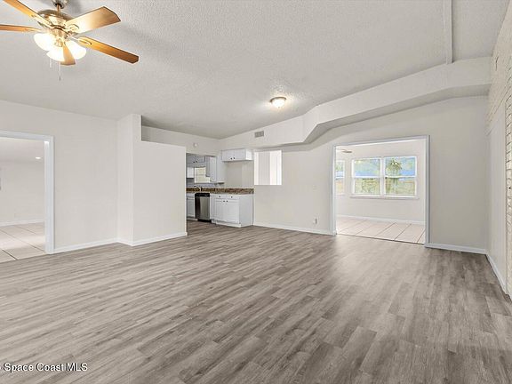 4th image of 7506 Roberts Rd