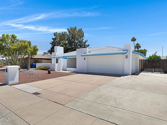 2nd image of 16022 N 25TH Avenue