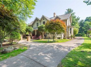 618 Maple Ln, Edgeworth, PA 15143