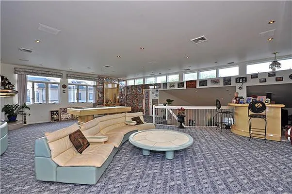 Sold by Keller Williams Realty Empire | media 17