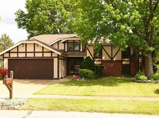654 Fox Plains Dr, Florissant, MO