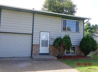 7205 76th Ave N, Brooklyn Park, MN 55428
