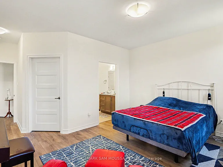 656 Bracewell St — Photo 19