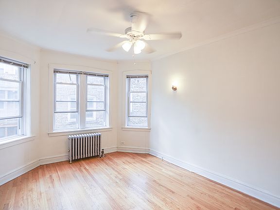 3rd image of 2115 N Mozart St #1F