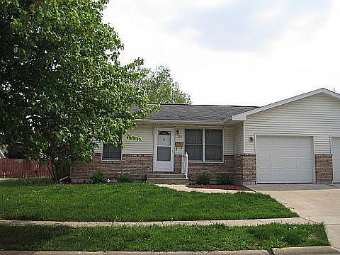 2nd image of 330 9th Ave