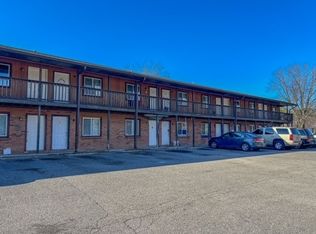 Cozy Apartment--Central Location!, Clarksville, TN 37042