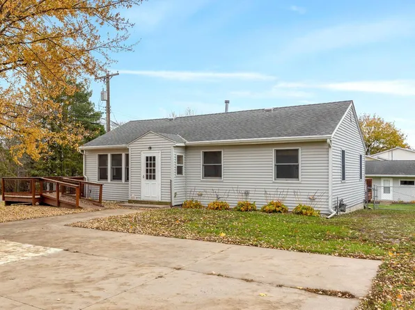 5930 Ash St, Rockford, MN 55373