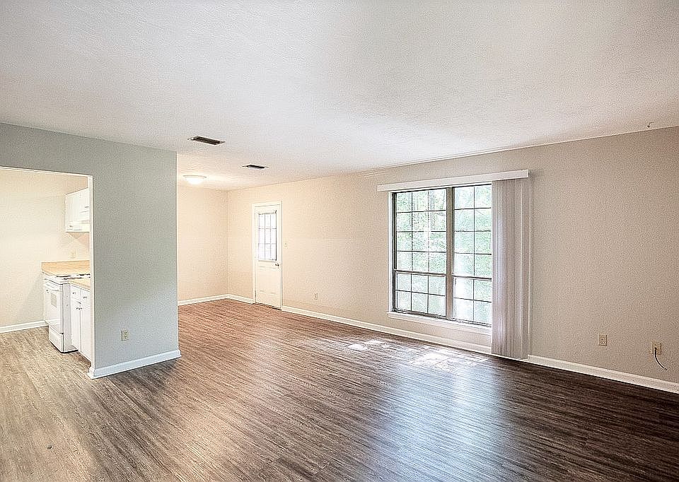 1st image of 671 Holyoke Ct APT B