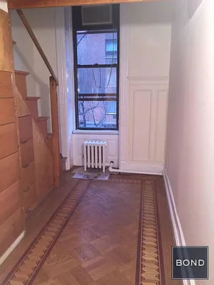 Rented by Bond New York | media 4