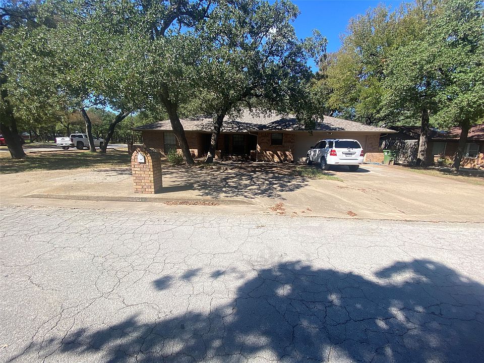 1st image of 501 Mesquite St