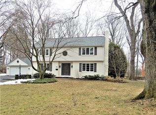 81 Indian Spring Ln, Rochester, NY 14618