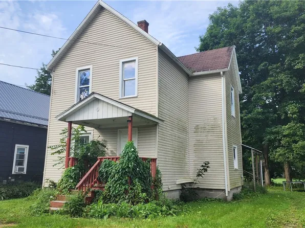 20 Orchard St, Salamanca, NY 14779