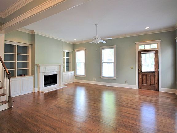 3rd image of 109 Candler Pl
