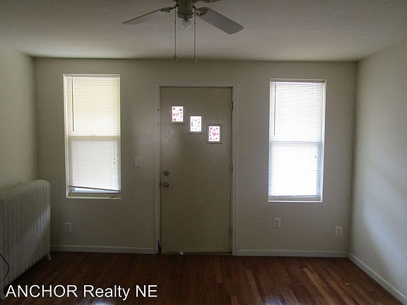 3rd image of 5214 Glenloch St