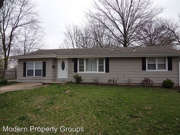 2nd image of 208 Elliott Dr