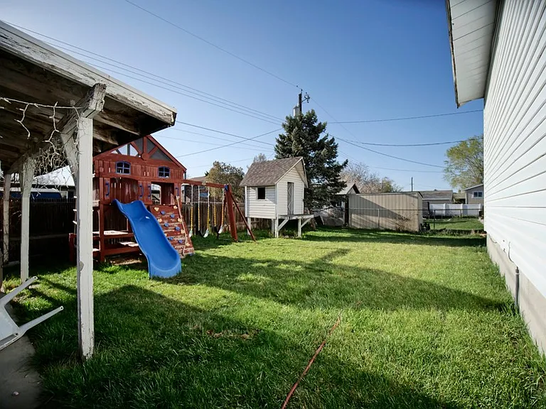 3292 S 4400 W — Photo 32